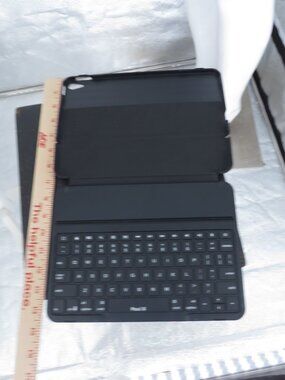 iPad Pro Keyboard Case Black 11 Inch Wireless Folio Cover Bluetooth Paul B 10in